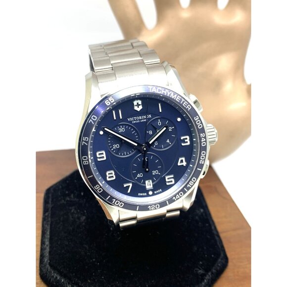 Victorinox Swiss Army Men's Watch 241652 Blue Dial Quartz Chronograph Steel 44mm - Picture 13 of 14